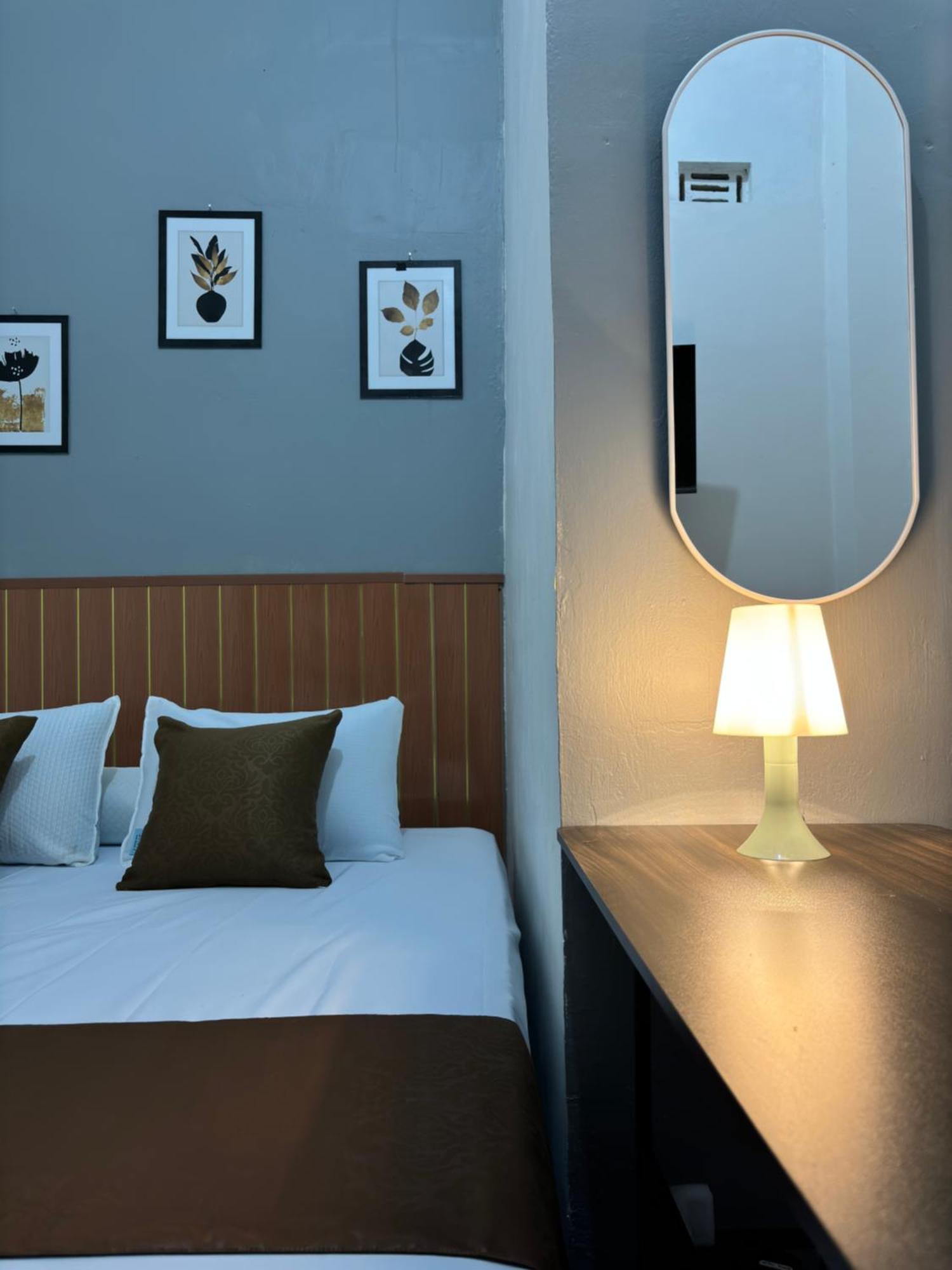 יוגיאקרטה Jogja Day Inn מראה חיצוני תמונה