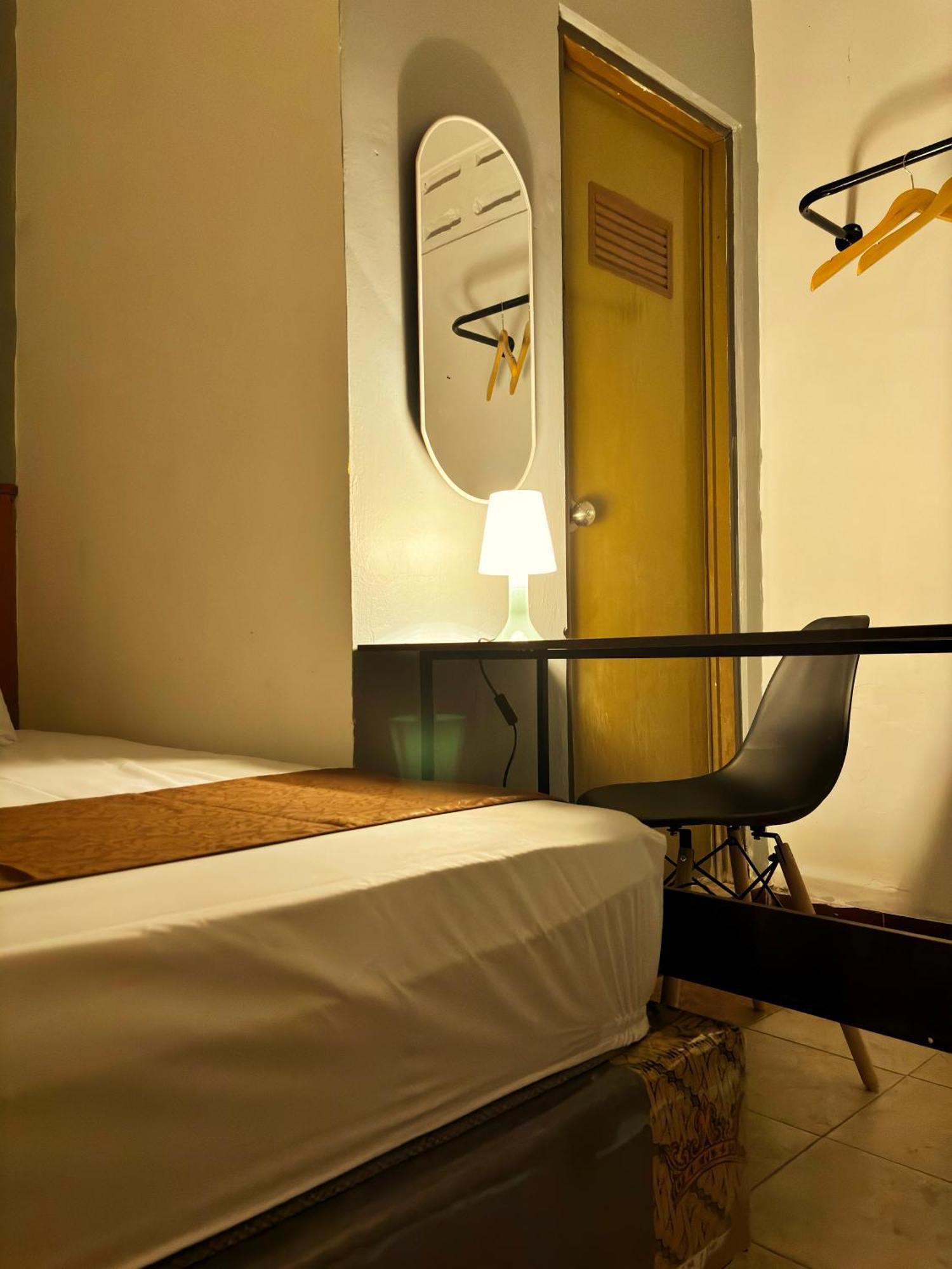 יוגיאקרטה Jogja Day Inn מראה חיצוני תמונה