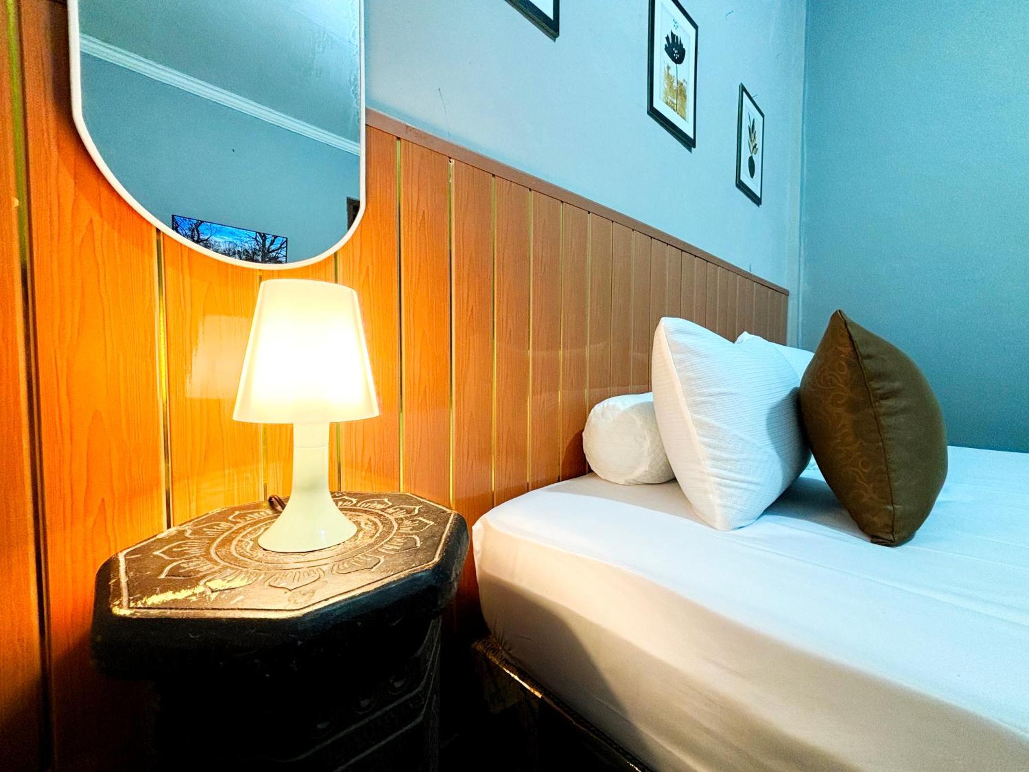יוגיאקרטה Jogja Day Inn מראה חיצוני תמונה