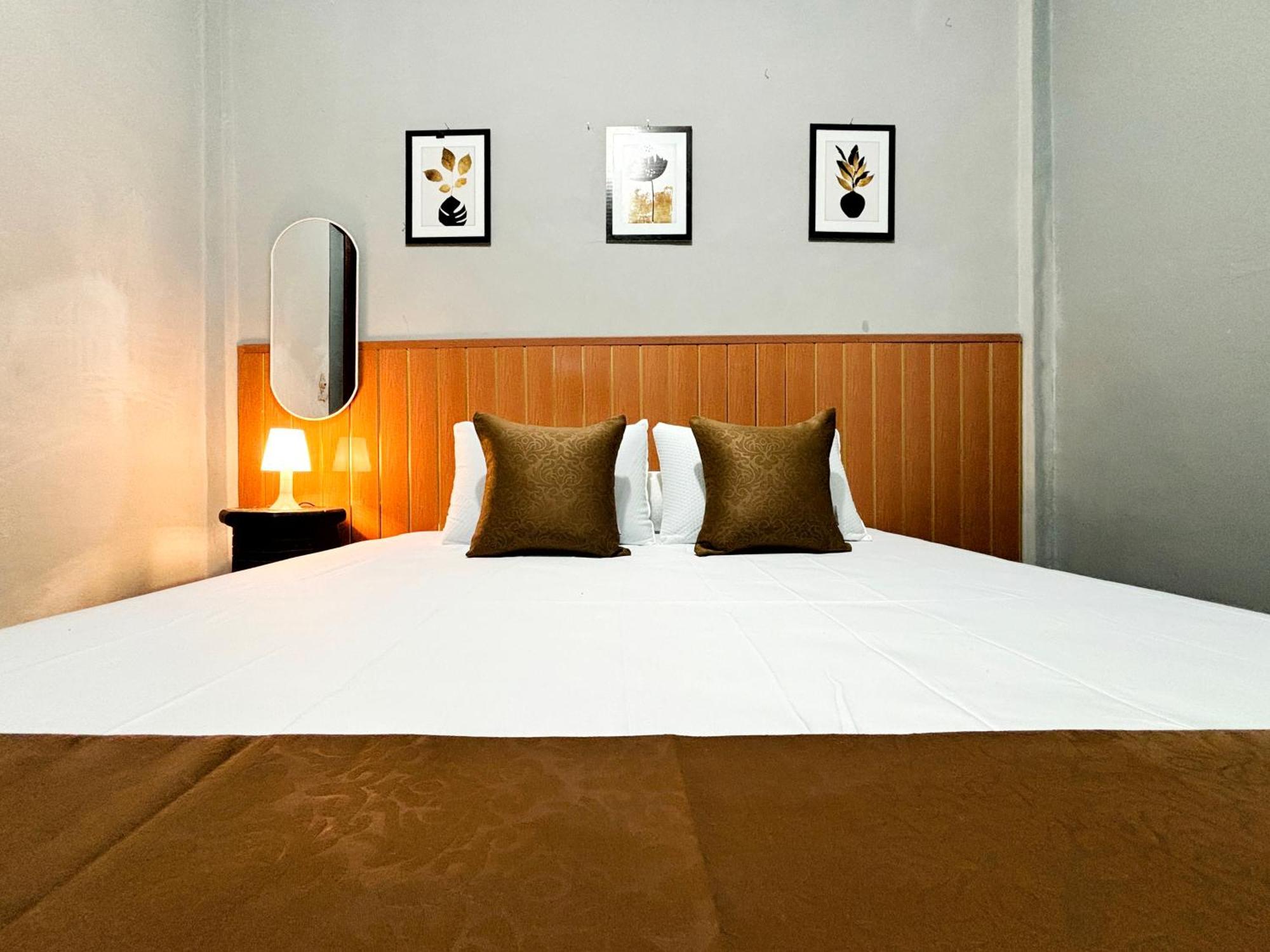 יוגיאקרטה Jogja Day Inn מראה חיצוני תמונה