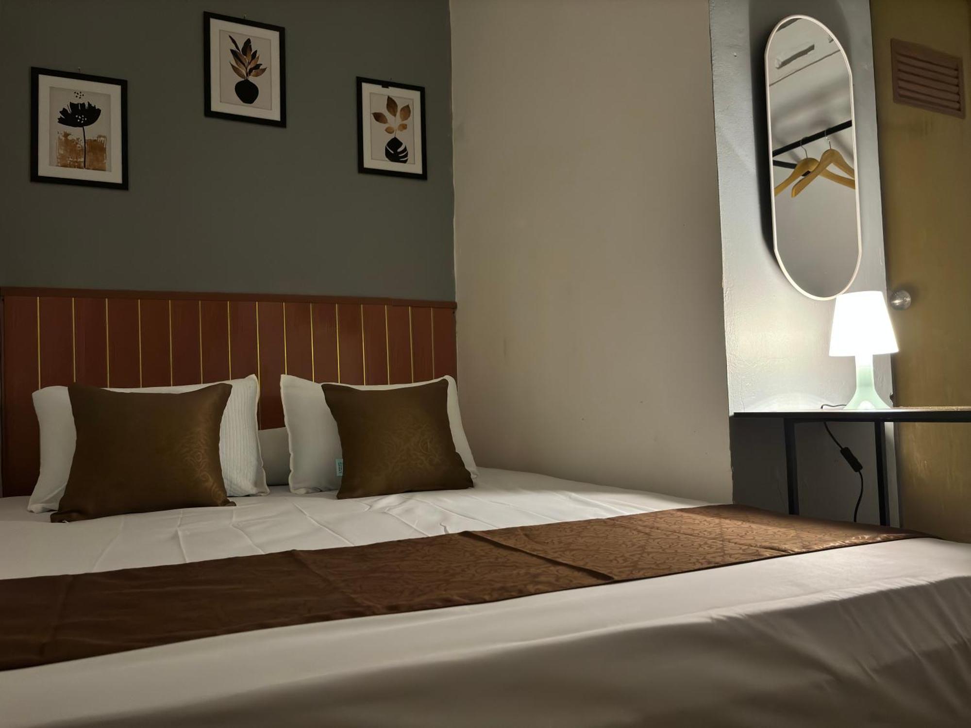 יוגיאקרטה Jogja Day Inn מראה חיצוני תמונה